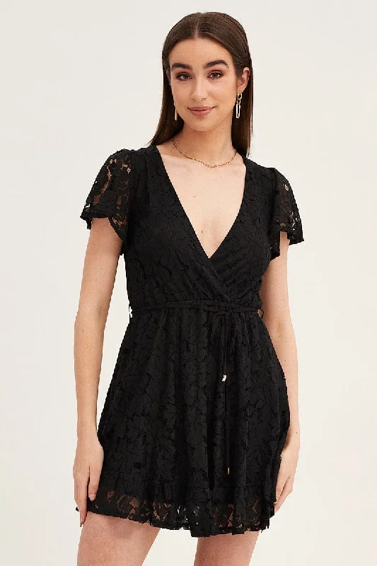 Pleated Women Dress with a Timeless and Elegant TextureBlack Short Sleeve Lace Wrap Front Skater Dress