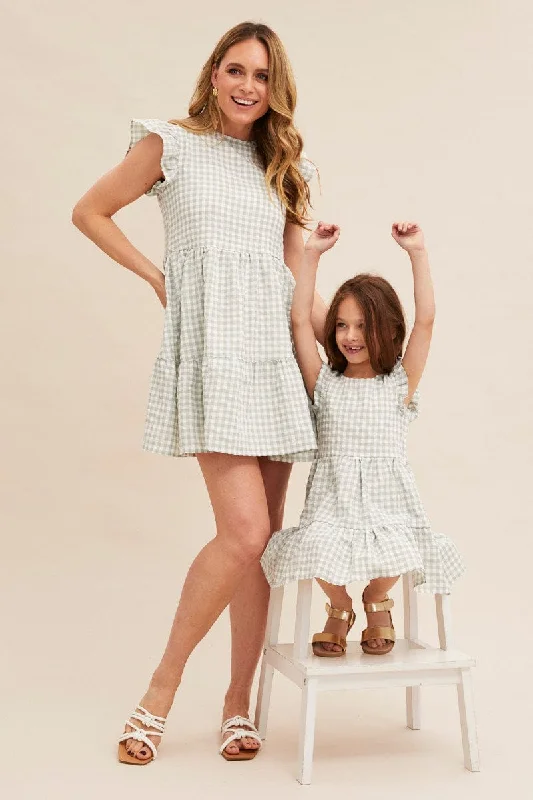 Wrap - Style Women Dress with Adjustable Fit for All Body TypesCheck Short Sleeve Smock Dress